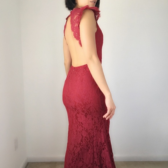 OPEN BACK LACE LONG DRESS - Picture 6 of 8
